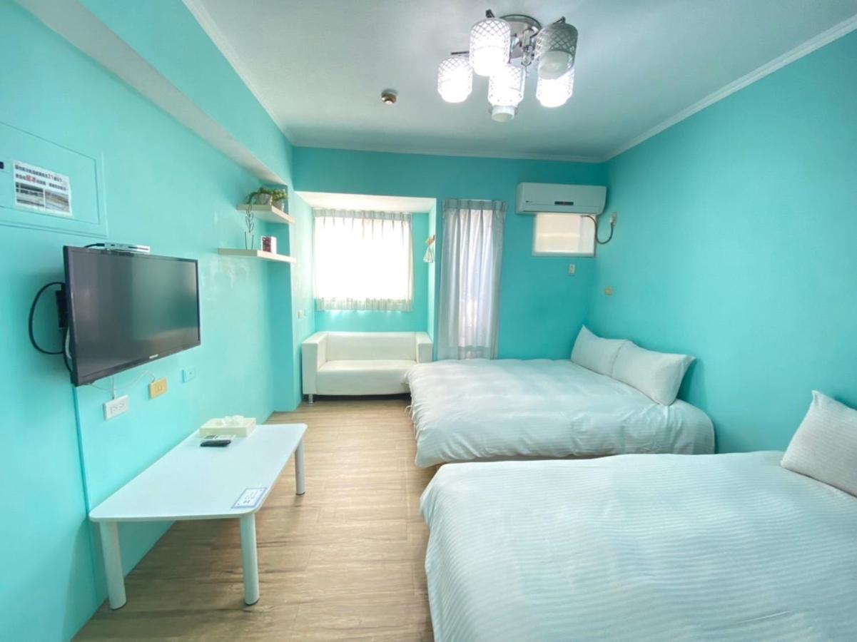 Fj Minihouse Appartamento Taichung Esterno foto